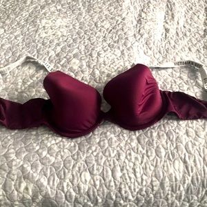 GUC Victoria’s Secret lightly lined bra